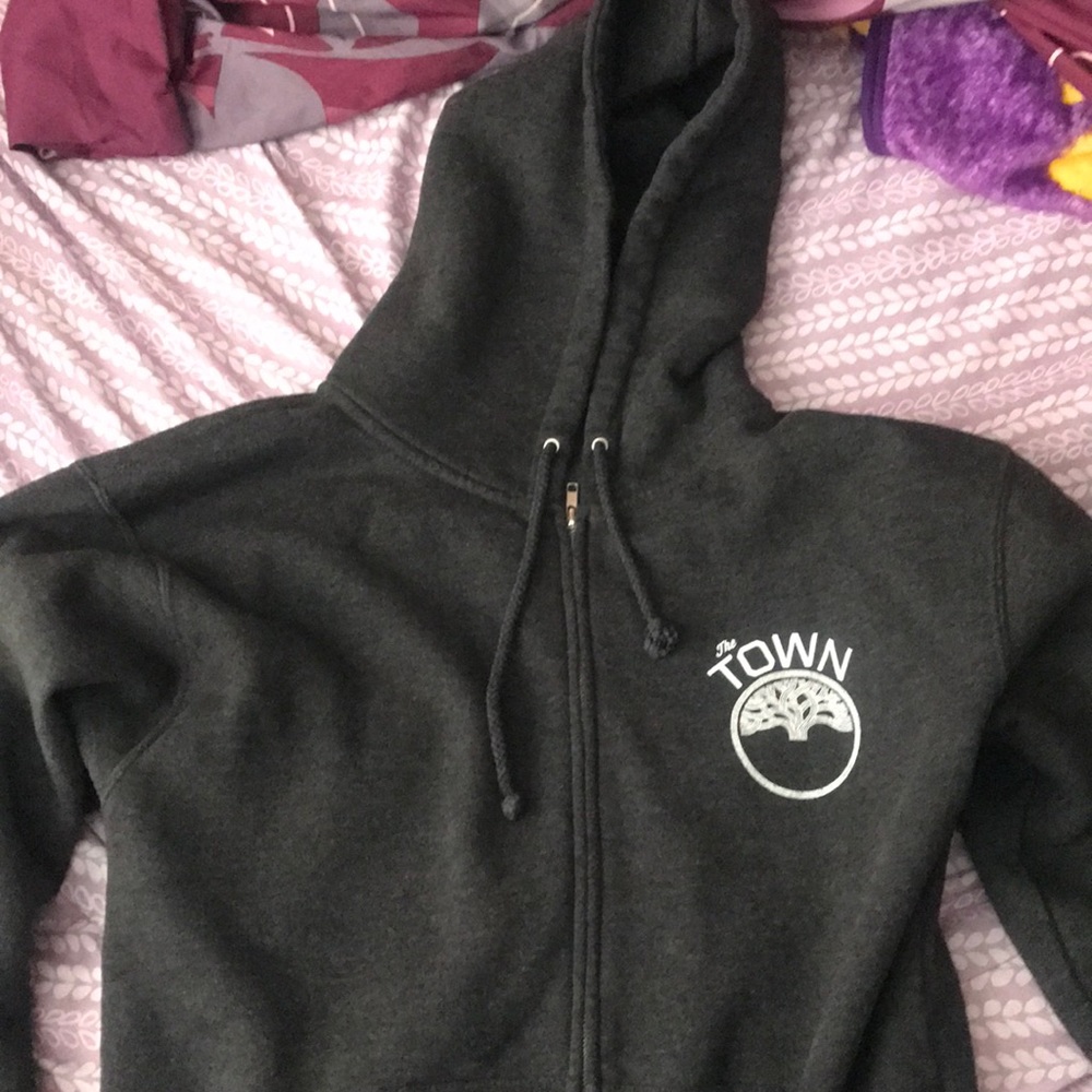 Warriors “the city” zip up jacket